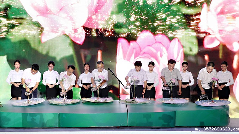 启动仪式。陈榕玲 摄