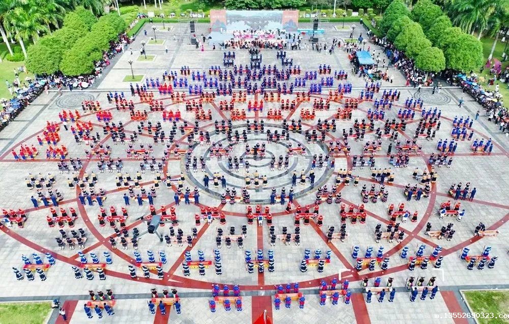 世界非遗 天等壮族霜降节上演千人打榔舞